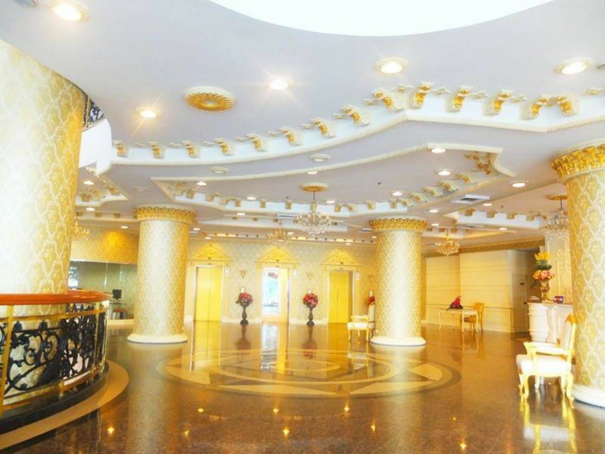 Adriatic Palace Hotel Pattaya Exterior photo