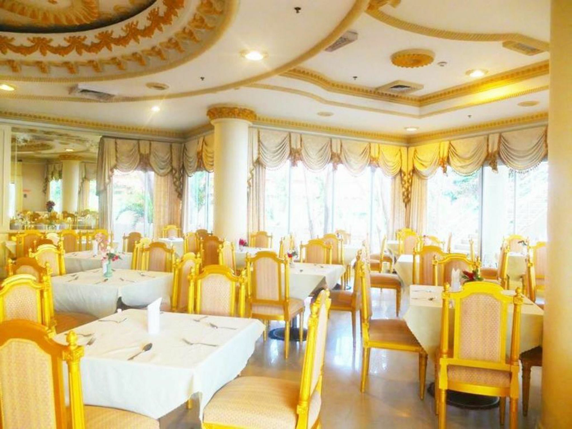 Adriatic Palace Hotel Pattaya Exterior photo
