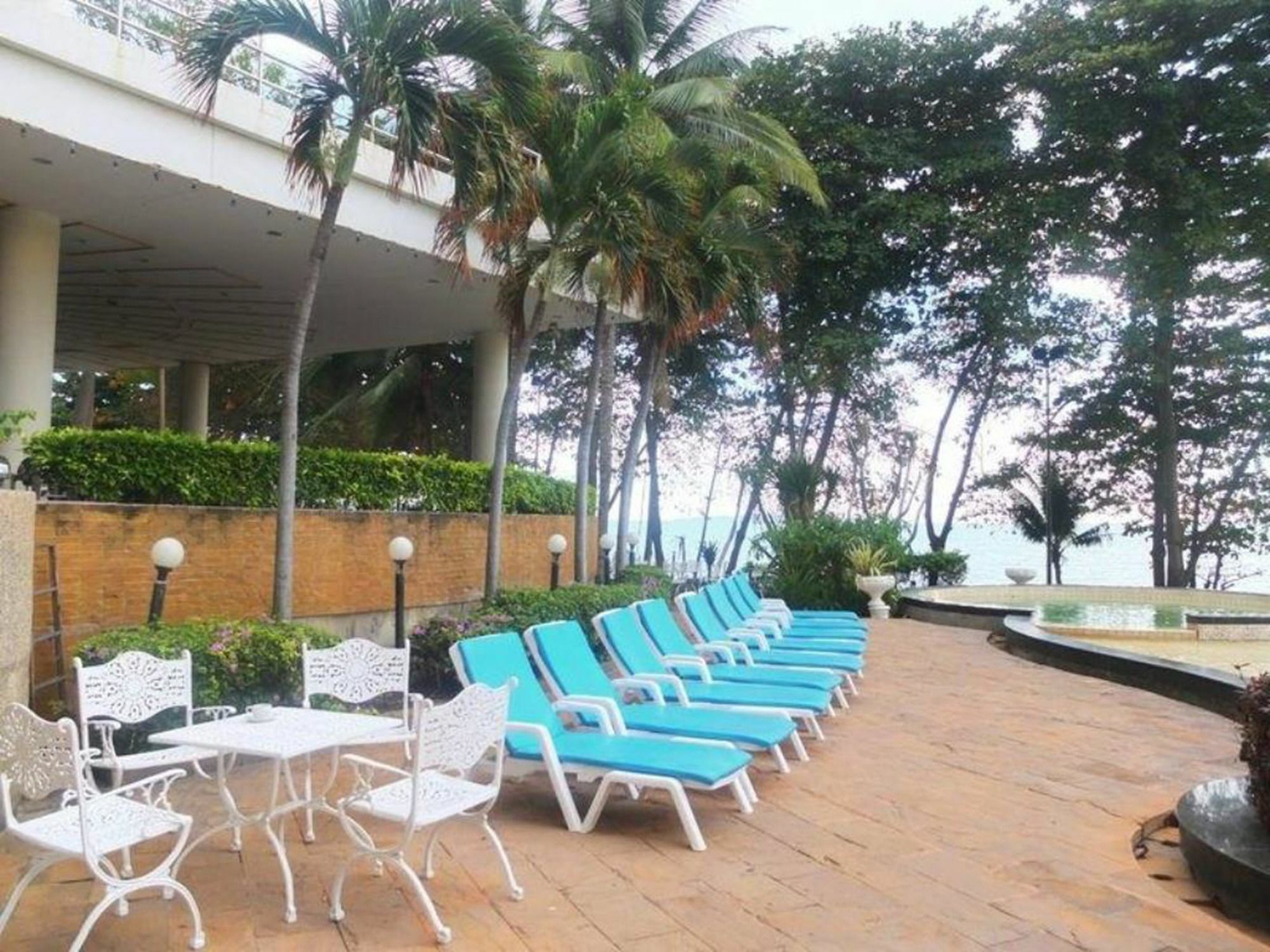 Adriatic Palace Hotel Pattaya Exterior photo