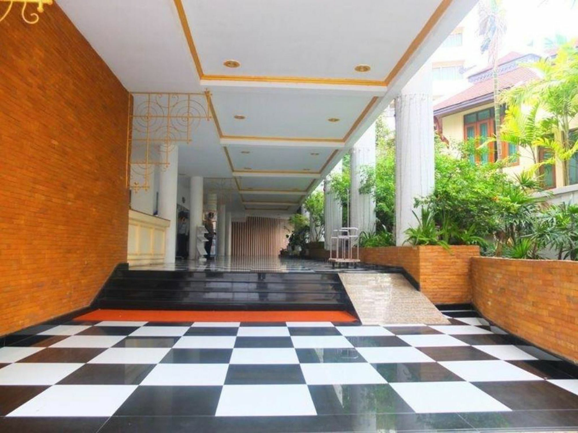 Adriatic Palace Hotel Pattaya Exterior photo